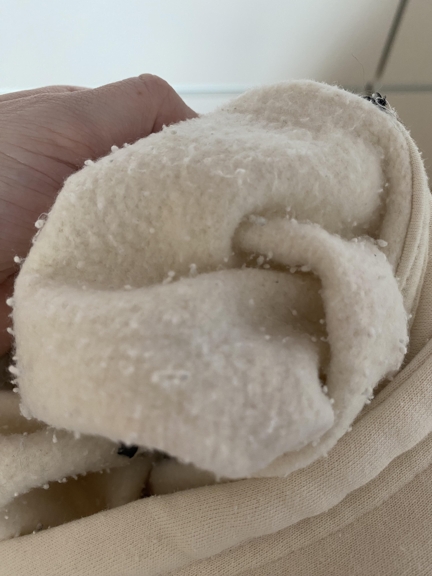 چرا لباسها پرز می دهند